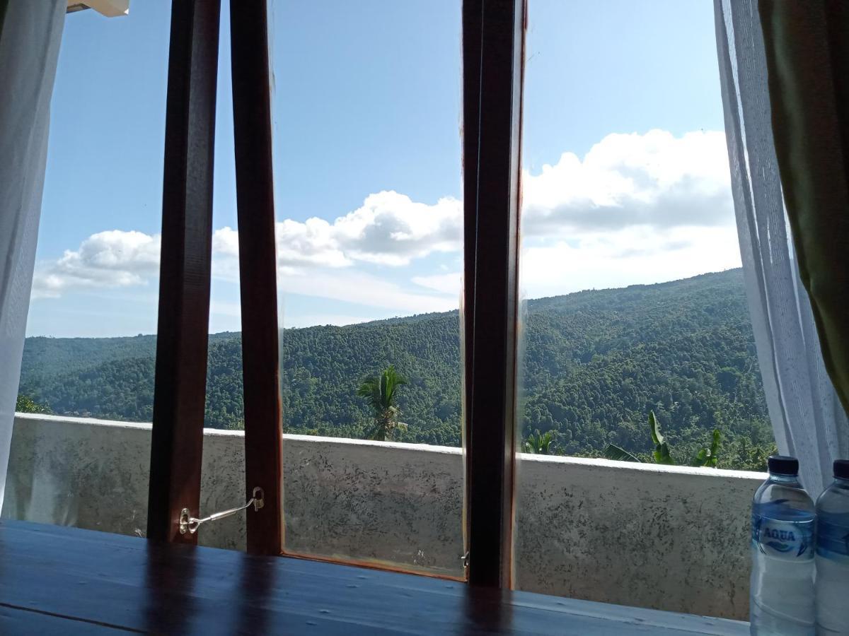 Aris Homestay And Warung Made Мундук Экстерьер фото