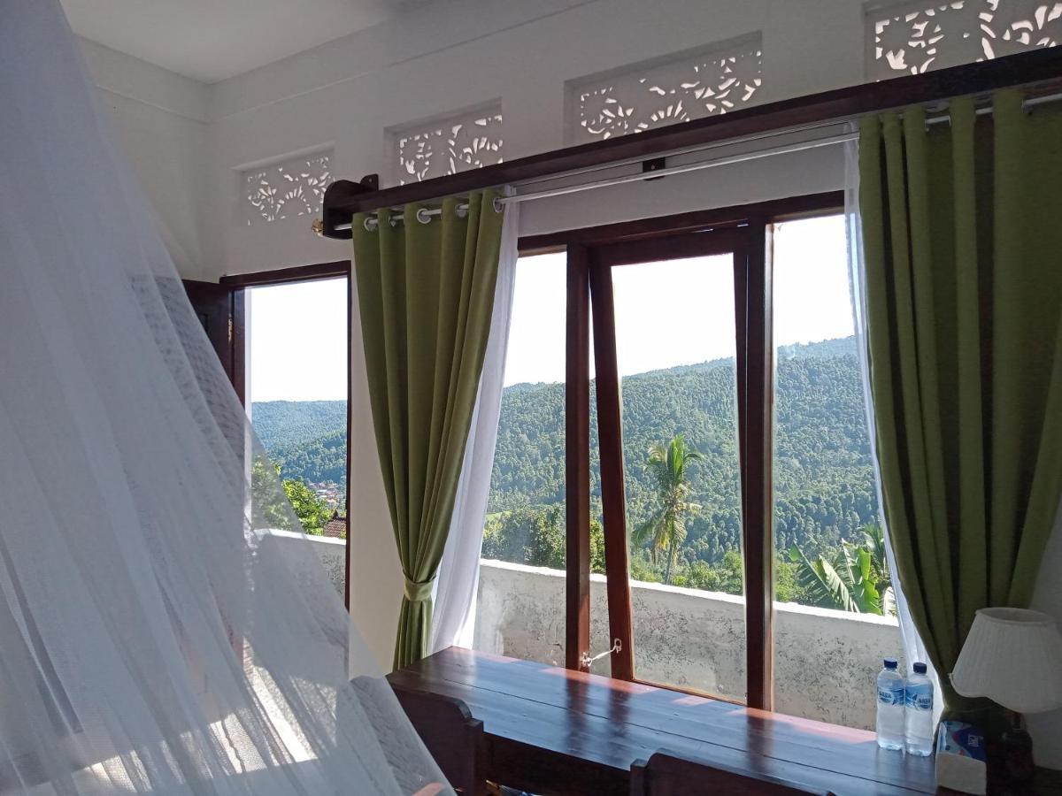 Aris Homestay And Warung Made Мундук Экстерьер фото